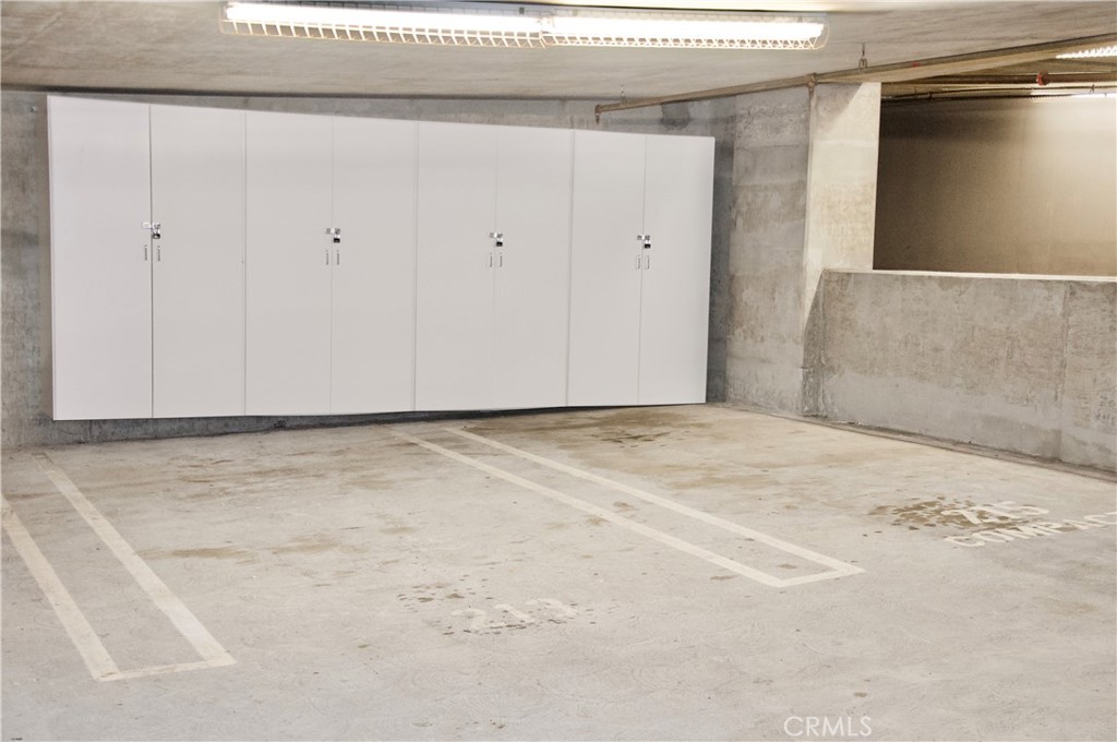 850 East Ocean Boulevard, Unit 1506 Long Beach, CA 90802 - Photo 53 of 58 a view of a room with wooden floor