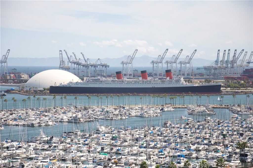 850 East Ocean Boulevard, Unit 1506 Long Beach, CA 90802 - Photo 54 of 58 a city view with a lake view