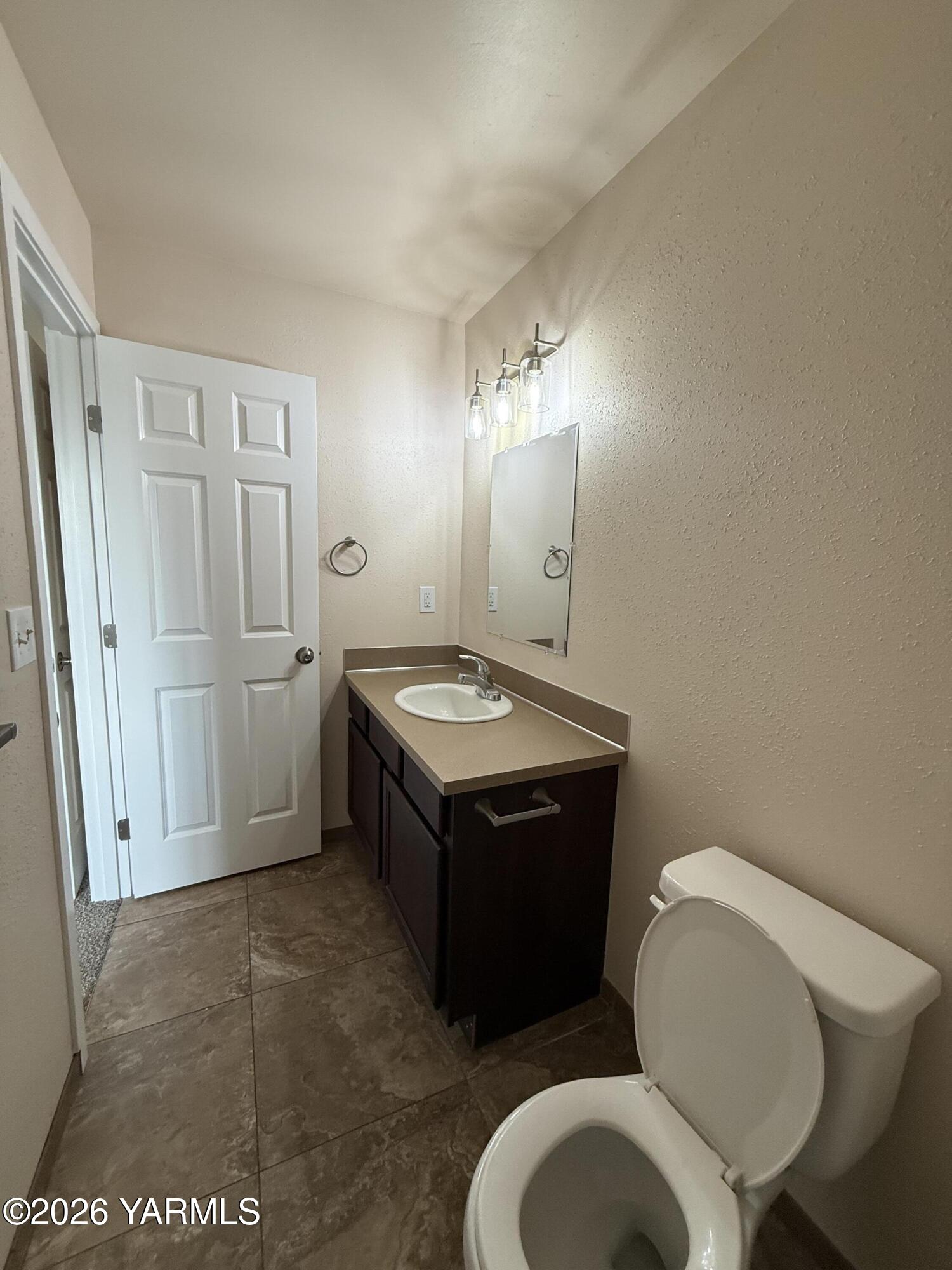 1398 Ashbrooks Way Tieton, WA 98947 - Photo 11 of 27 IMG_3646