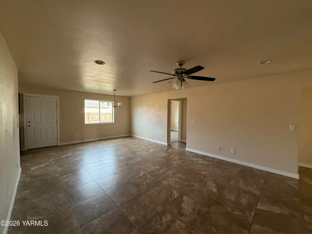 $365,000 | 1398 Ashbrooks Way, Tieton, WA 98947