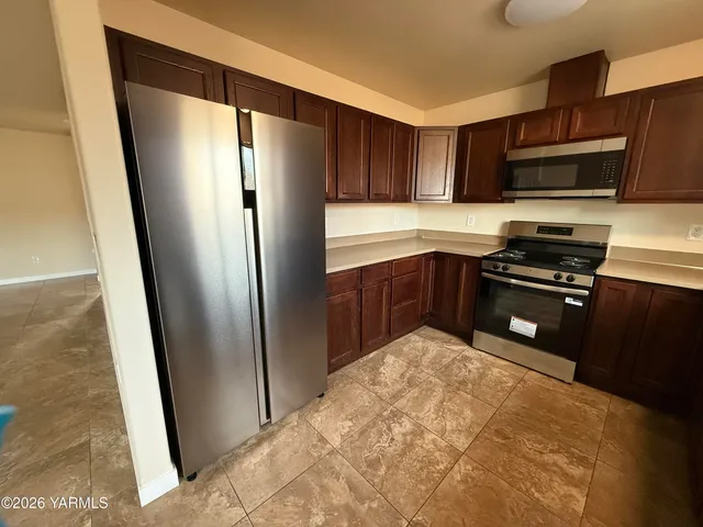 $365,000 | 1398 Ashbrooks Way, Tieton, WA 98947