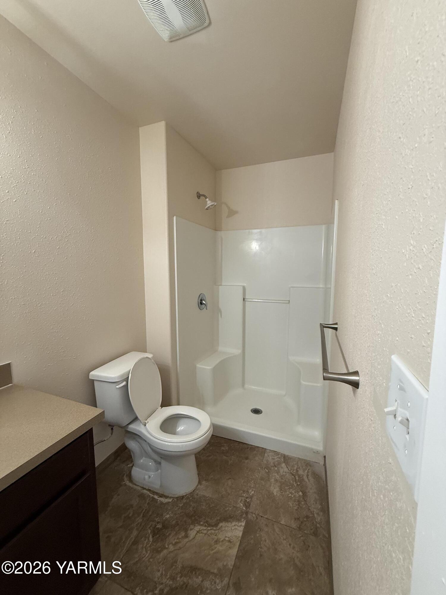 1398 Ashbrooks Way Tieton, WA 98947 - Photo 10 of 27 IMG_3645