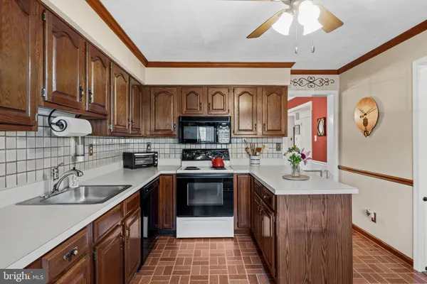 $400,000 | 1204 Virginia Court, Marlton, NJ 08053