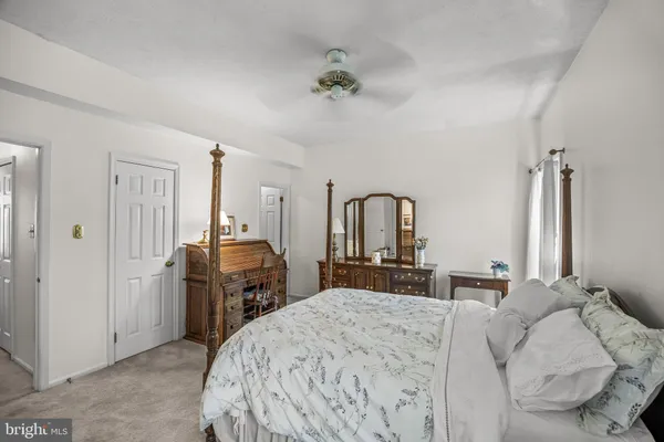 $400,000 | 1204 Virginia Court, Marlton, NJ 08053
