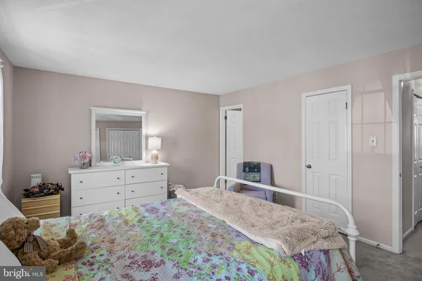 $400,000 | 1204 Virginia Court, Marlton, NJ 08053