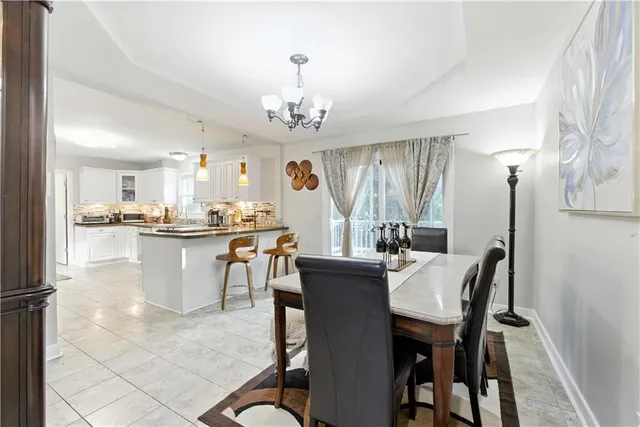 $339,900 | 915 Northwest 63rd Street, Kansas City, MO 64118