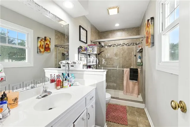 $339,900 | 915 Northwest 63rd Street, Kansas City, MO 64118