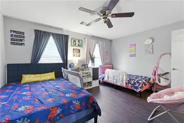 $339,900 | 915 Northwest 63rd Street, Kansas City, MO 64118