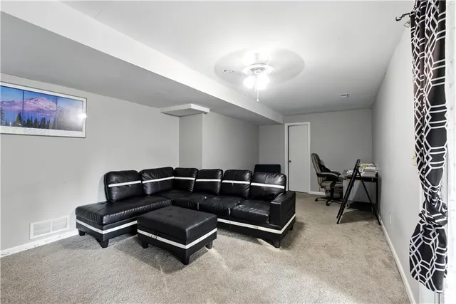 $339,900 | 915 Northwest 63rd Street, Kansas City, MO 64118