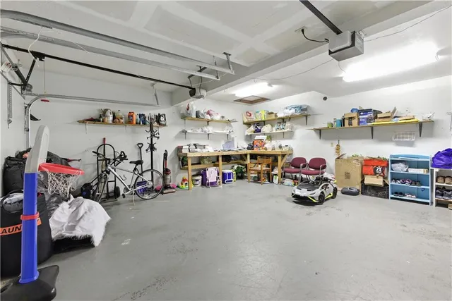 $339,900 | 915 Northwest 63rd Street, Kansas City, MO 64118