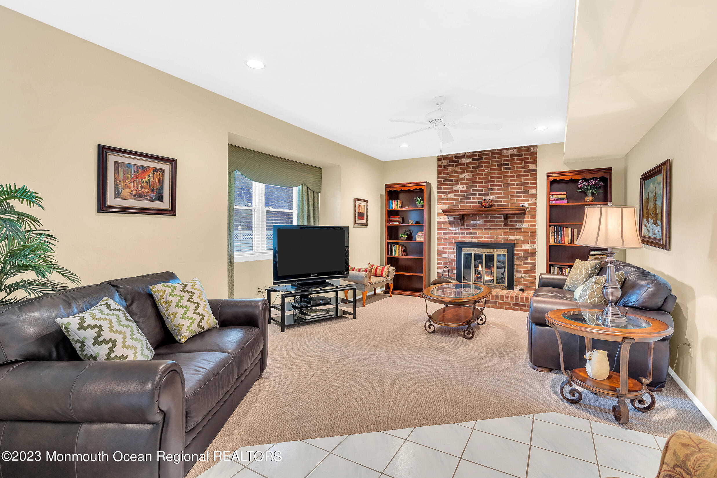 7 Regal Road Manalapan, NJ 07726 - Photo 19 of 36 Family Room