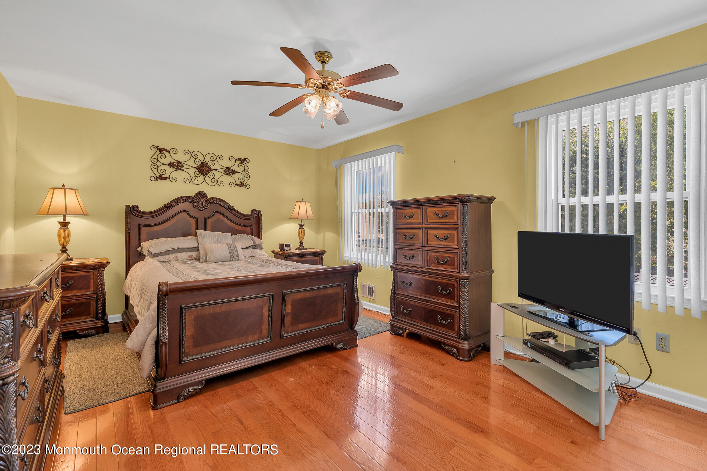 7 Regal Road Manalapan, NJ 07726 - Photo 27 of 36 master bedroom