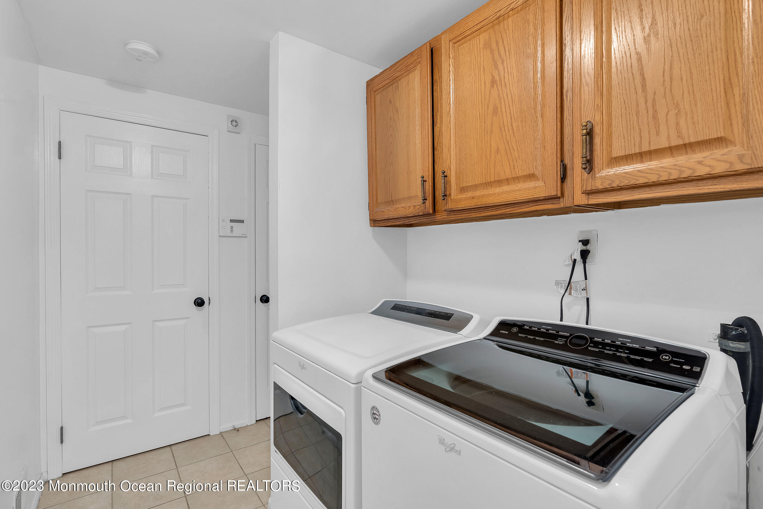 7 Regal Road Manalapan, NJ 07726 - Photo 30 of 36 laundry room 1st floor