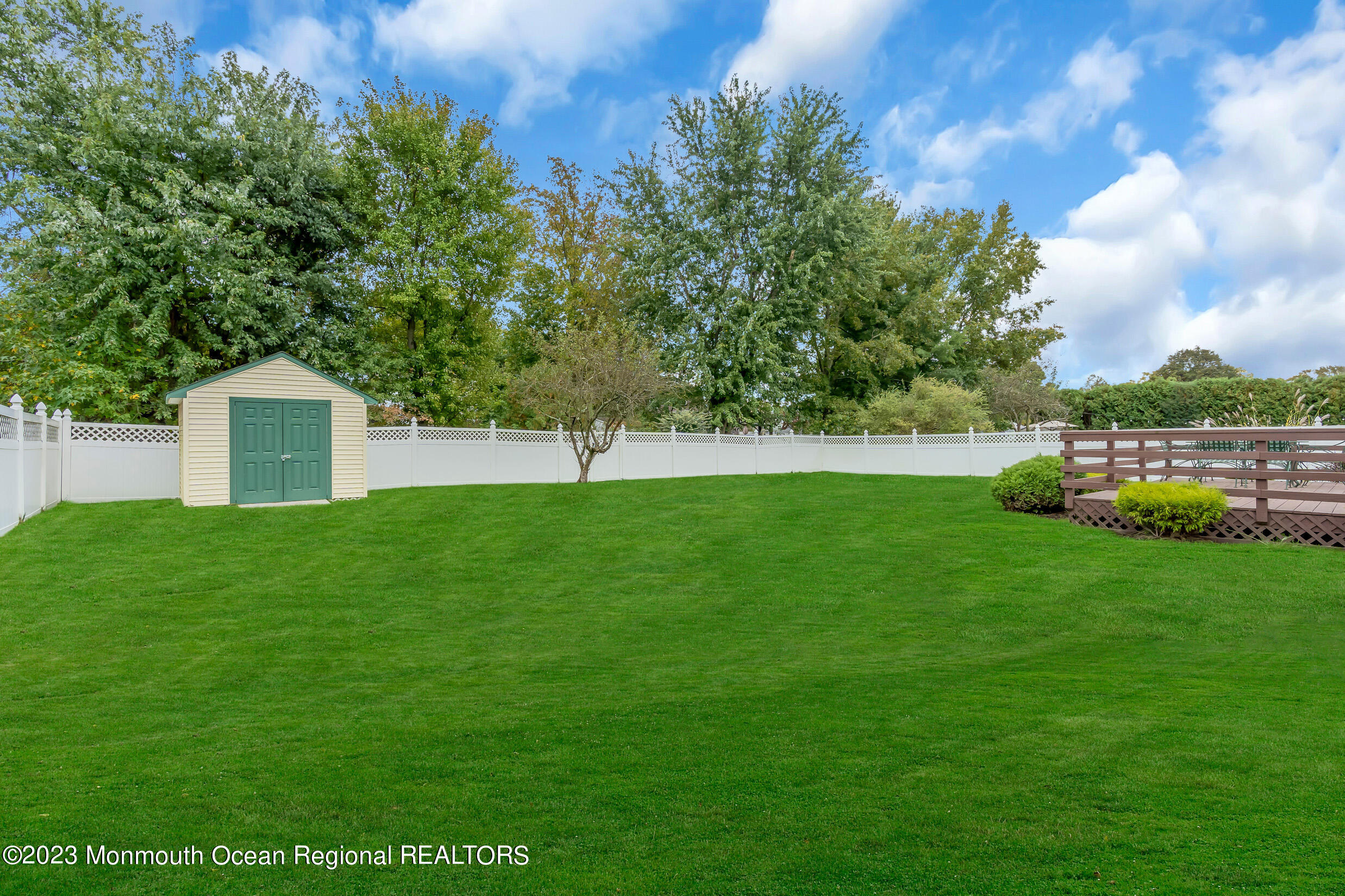 7 Regal Road Manalapan, NJ 07726 - Photo 36 of 36 back yard