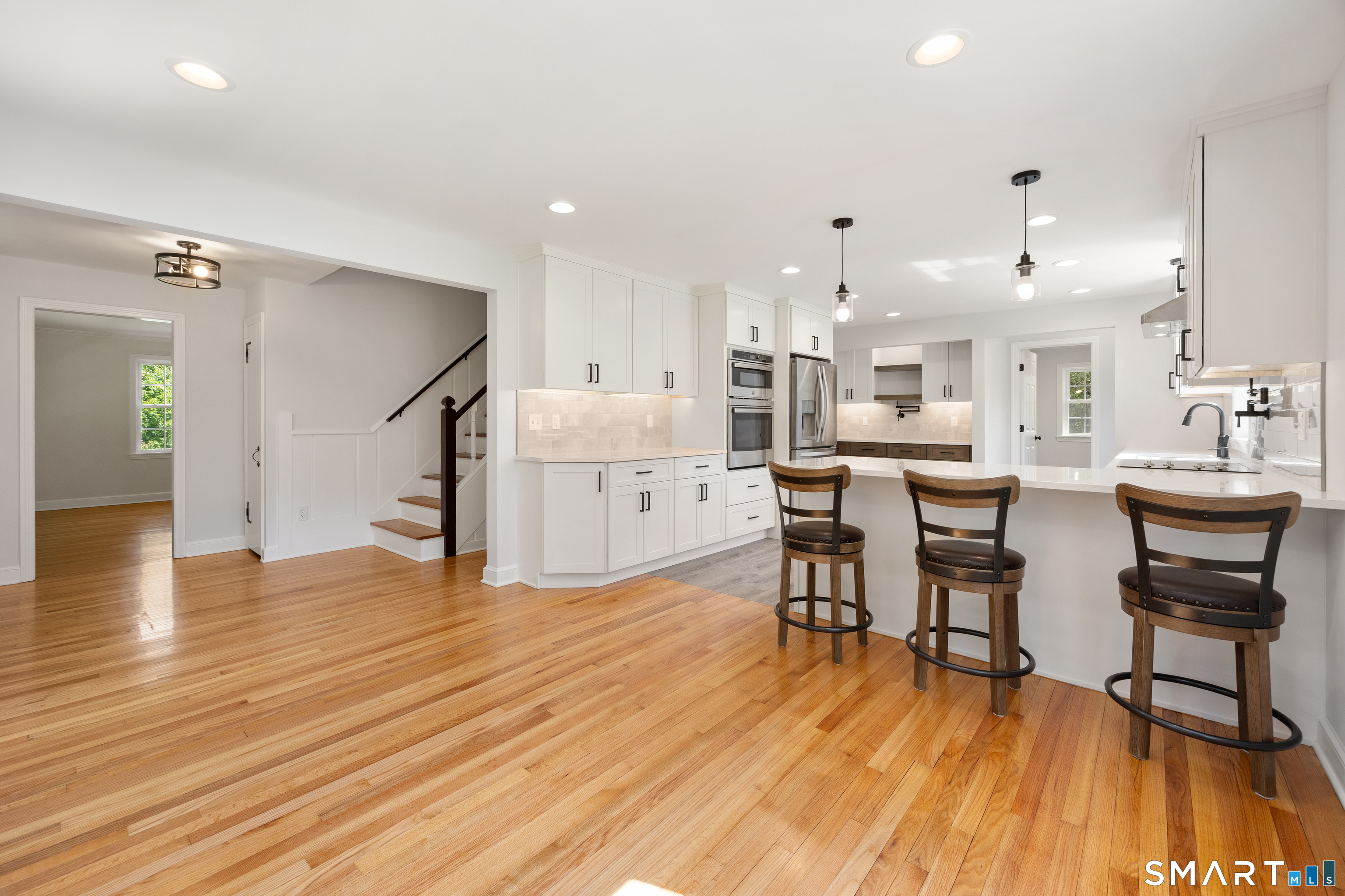 768 North Brooksvale Road Cheshire, CT 06410 - Photo 9 of 39