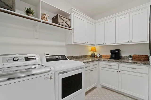 $585,000 | 9719 Neon Moon Drive, Needville, TX 77461