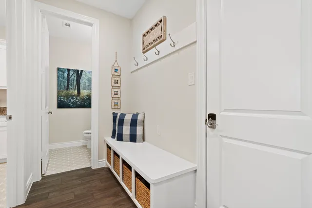 $585,000 | 9719 Neon Moon Drive, Needville, TX 77461