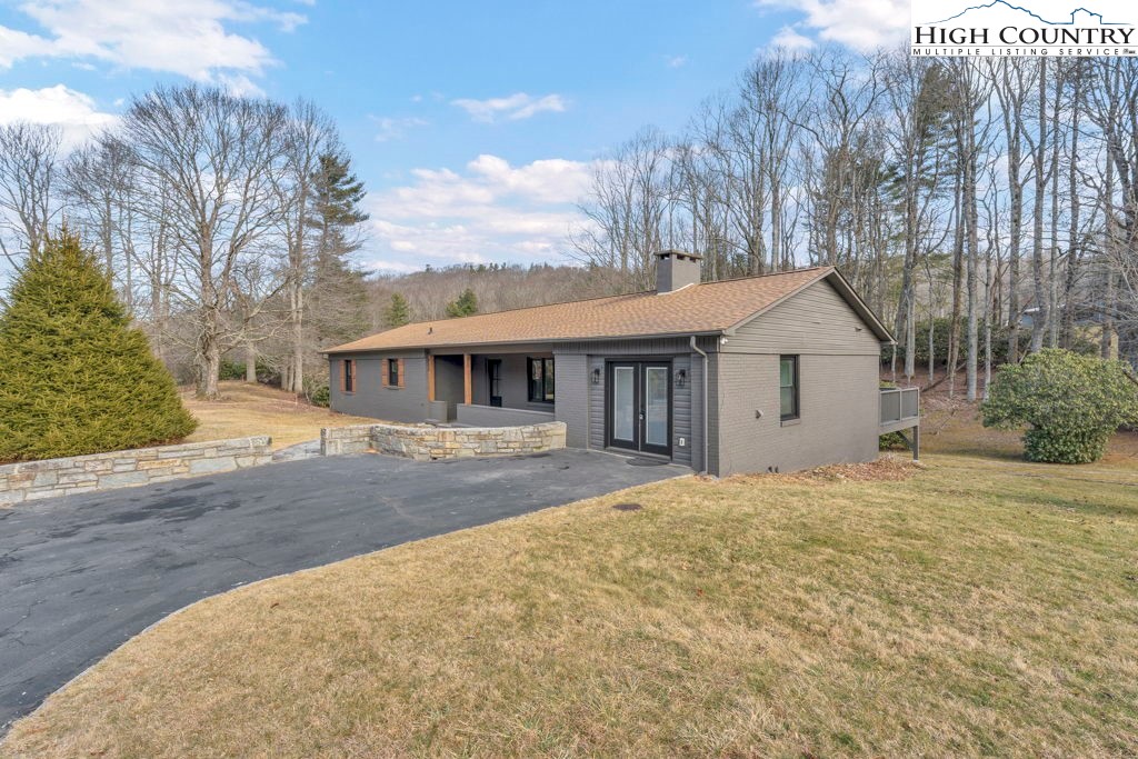 711 Possum Hollow Road Blowing Rock, NC 28605 - Photo 34 of 43