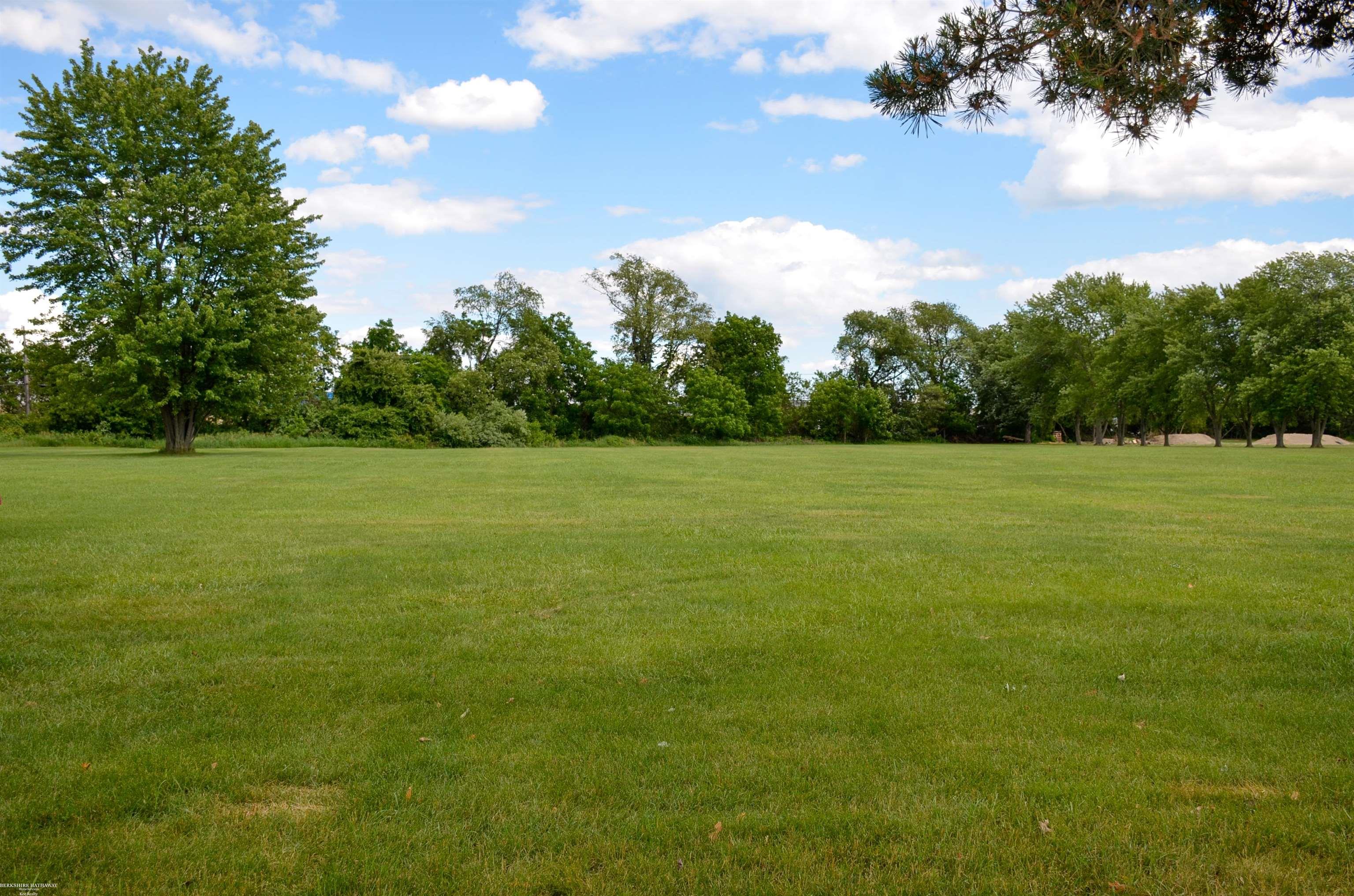 50400 Fairchild Road New Baltimore, MI 48051 - Photo 33 of 36