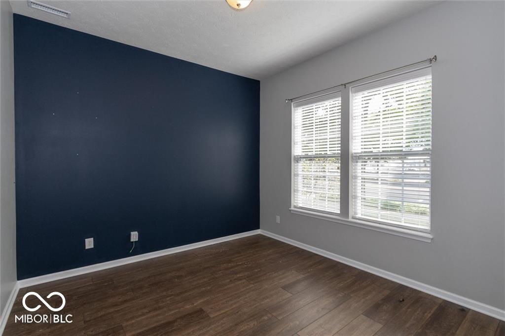 5816 Wheeler Road Indianapolis, IN 46216 - Photo 3 of 21