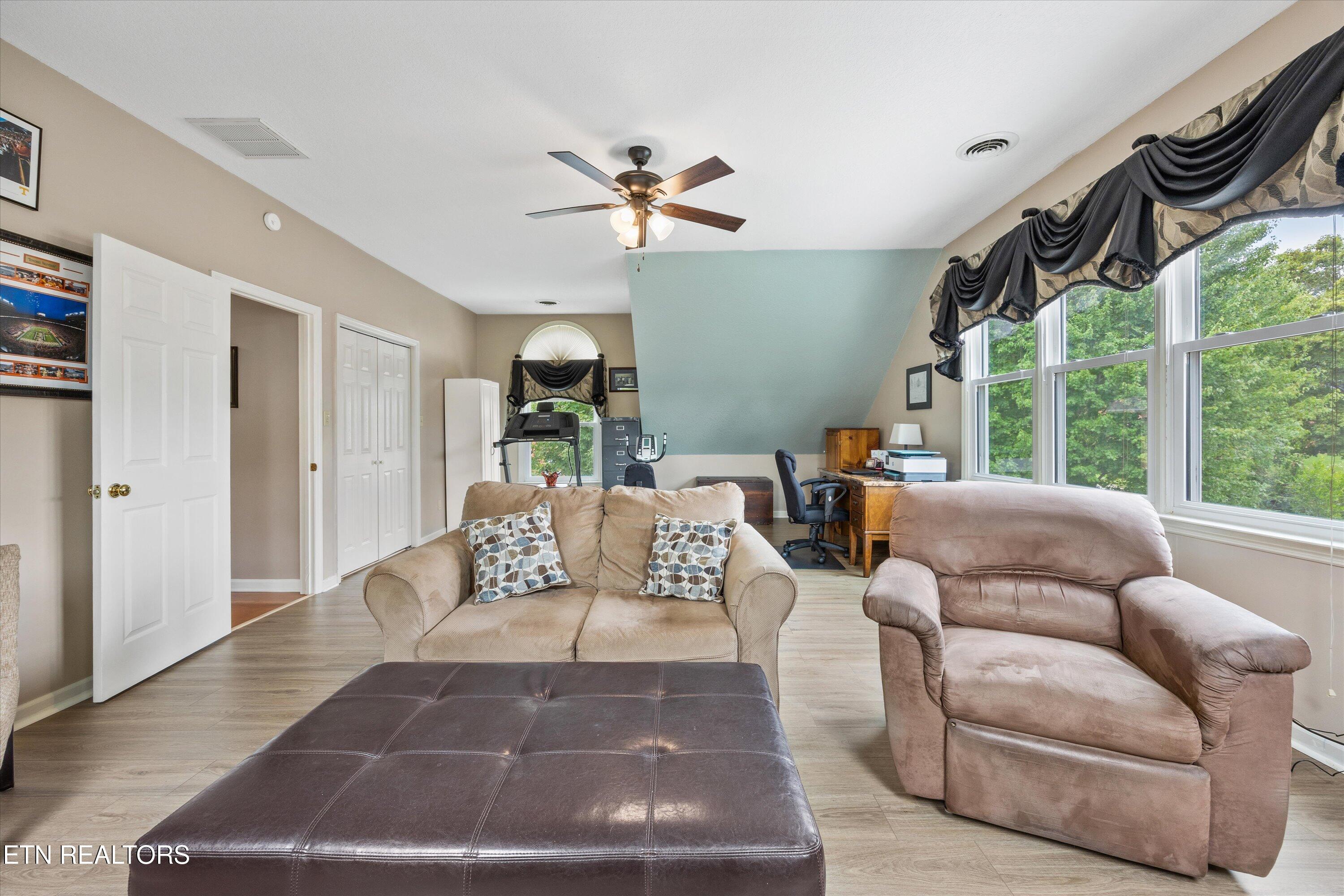 12971 Buckley Road Knoxville, TN 37934 - Photo 33 of 54 Large Bonus Room