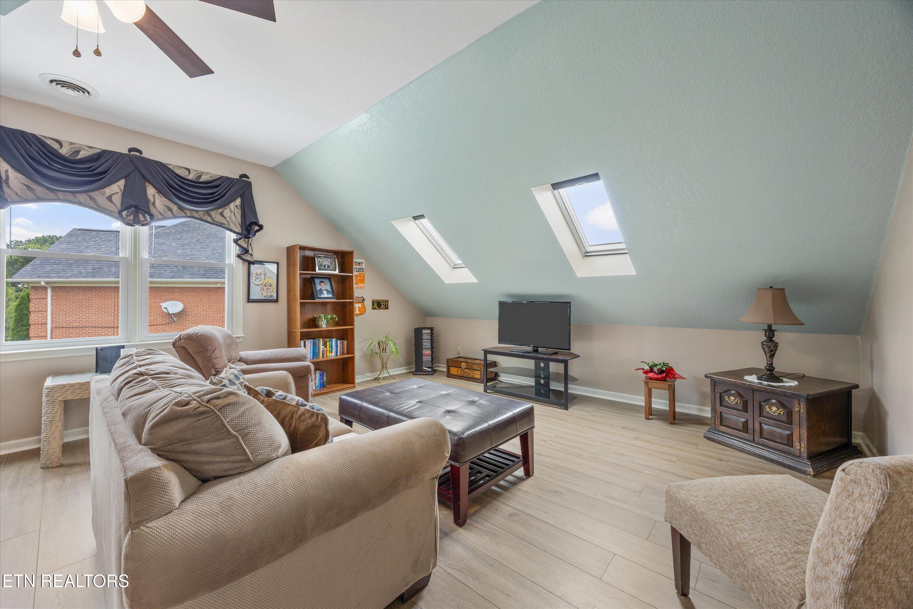 12971 Buckley Road Knoxville, TN 37934 - Photo 34 of 54 Skylights give tons of Natural Light
