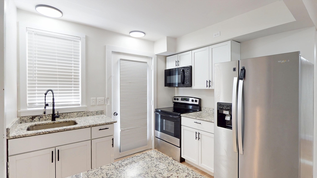 311 Winthrop Street Rehoboth, MA 02769 - Photo 9 of 29