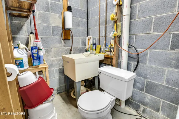 $578,900 | 3132 Wears Overlook Lane, Sevierville, TN 37862