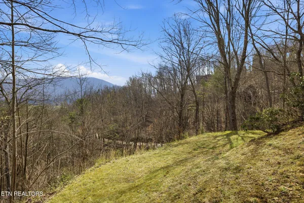 $578,900 | 3132 Wears Overlook Lane, Sevierville, TN 37862