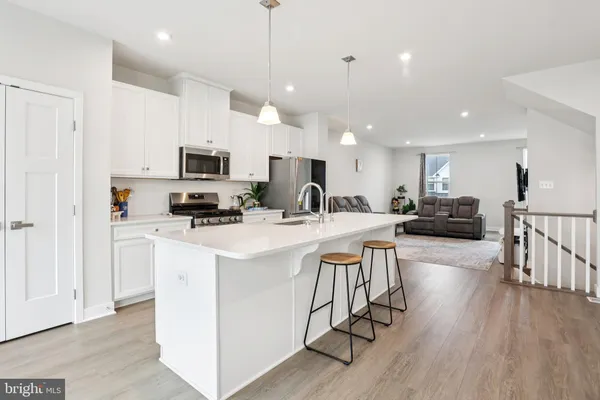 $569,999 | 47 Rosemary Way, Mount Laurel, NJ 08054