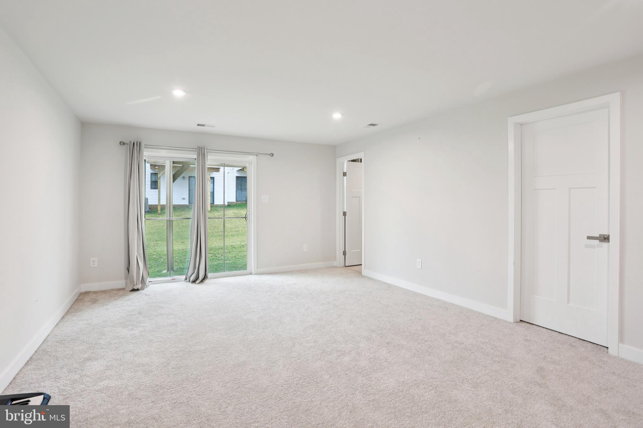 47 Rosemary Way Mount Laurel, NJ 08054 - Photo 20 of 47 a view of an empty room with glass door