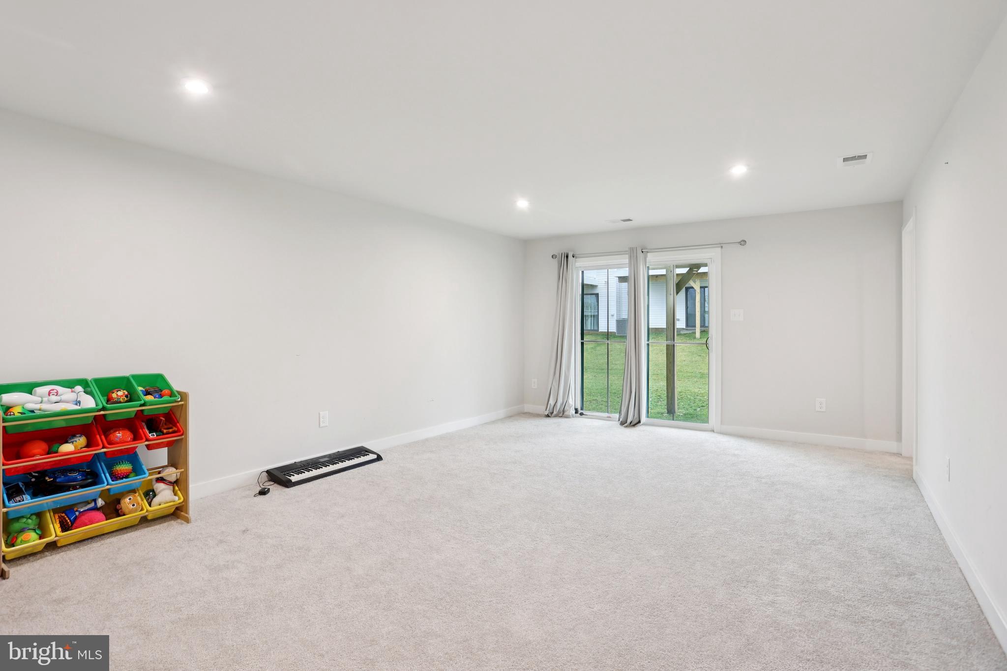 47 Rosemary Way Mount Laurel, NJ 08054 - Photo 23 of 47 a view of an empty room with a window