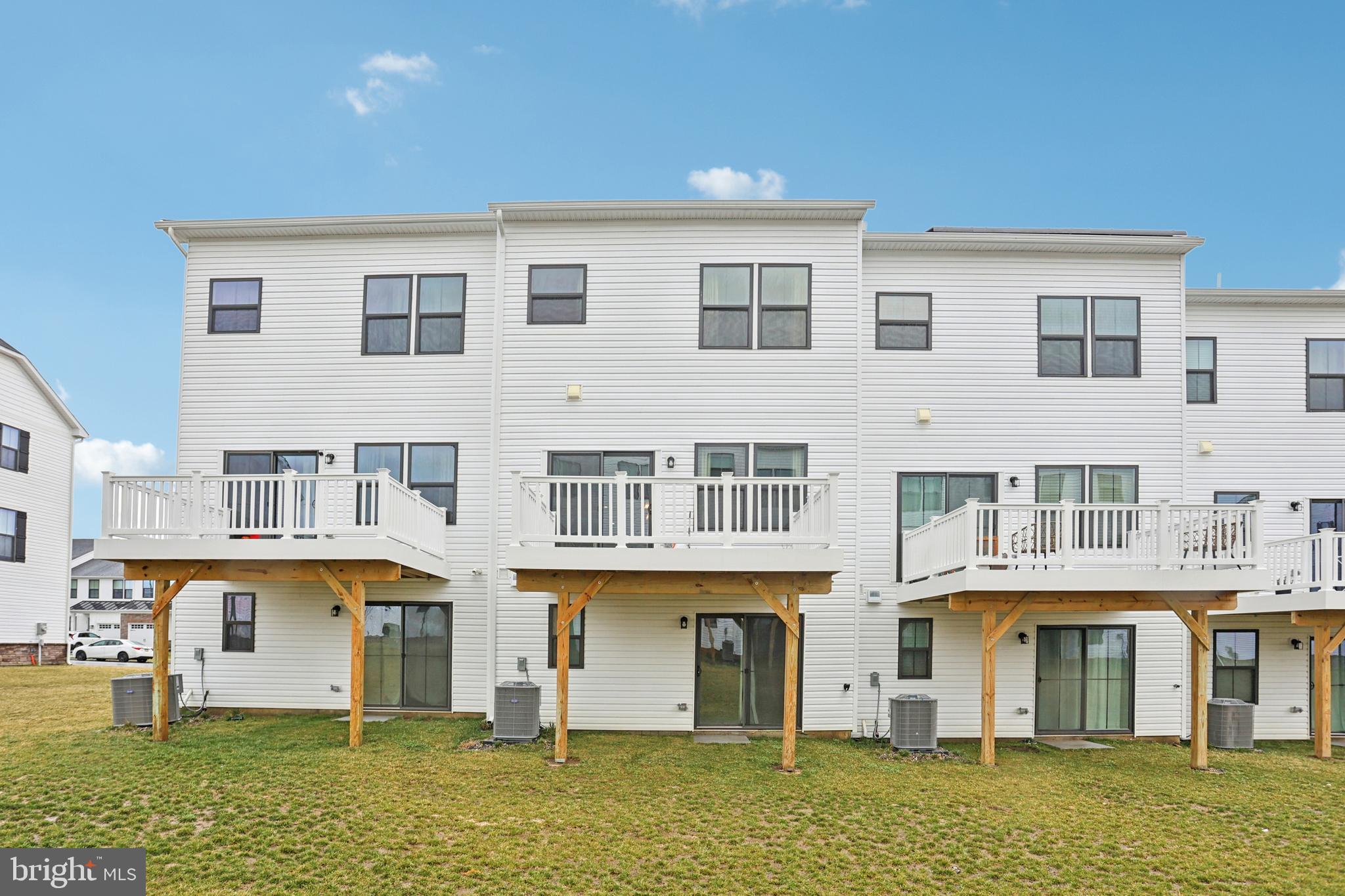47 Rosemary Way Mount Laurel, NJ 08054 - Photo 40 of 47 a front view of a house with a yard
