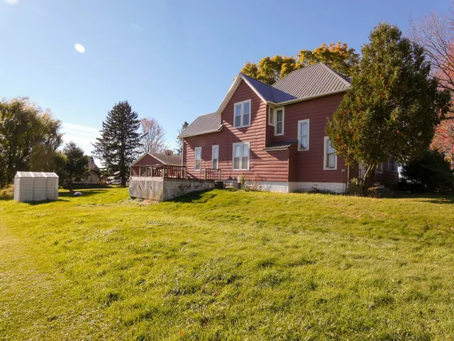 $235,000 | 332 Coe Street, Cashton, WI 54619