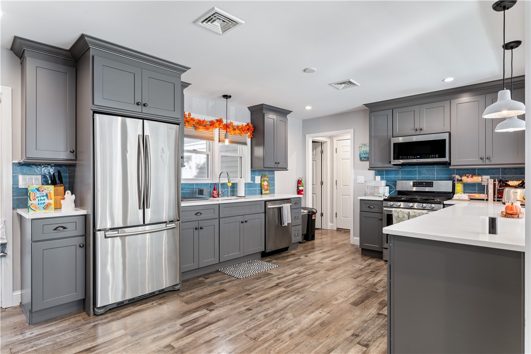 4 James Street Middletown, RI 02842 - Photo 35 of 50