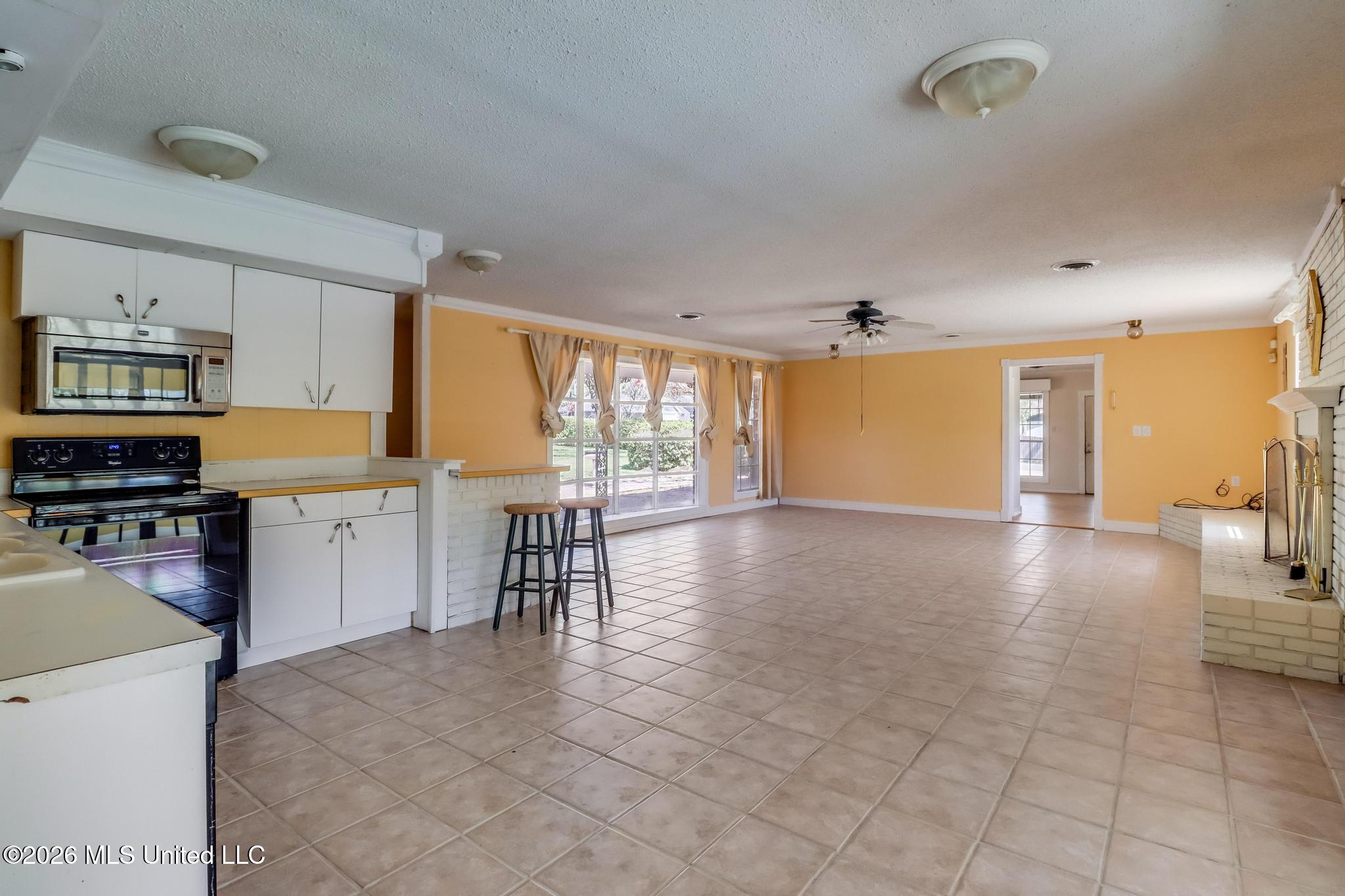 416 Howard Street Wiggins, MS 39577 - Photo 13 of 31 Open Concept