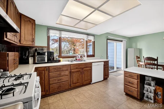 $199,900 | 1710 Kilmory Drive, Florissant, MO 63031