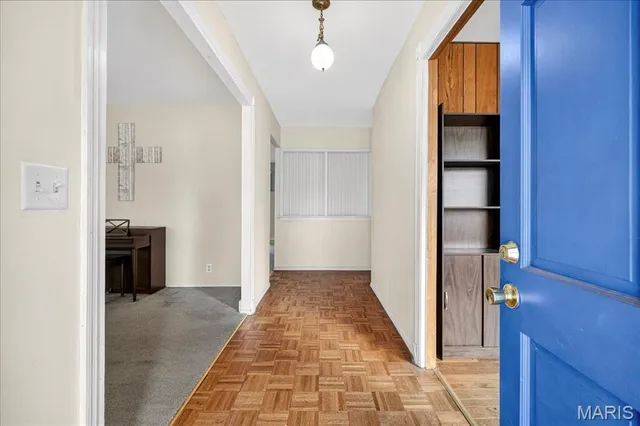 $199,900 | 1710 Kilmory Drive, Florissant, MO 63031