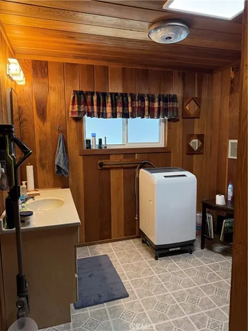 a view of a storage & utility room