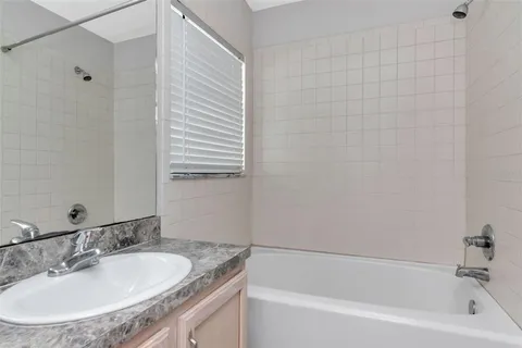 $394,000 | 3128 Santorini Court, Tampa, FL 33611