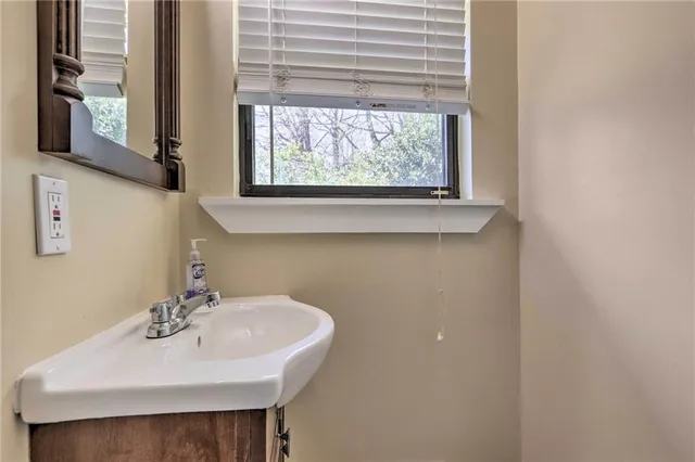 $5,500 | 6207 Moss Drive, Douglasville, GA 30135