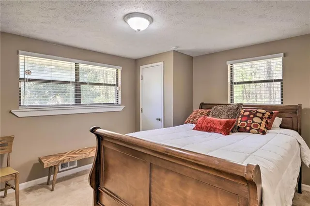 $5,500 | 6207 Moss Drive, Douglasville, GA 30135