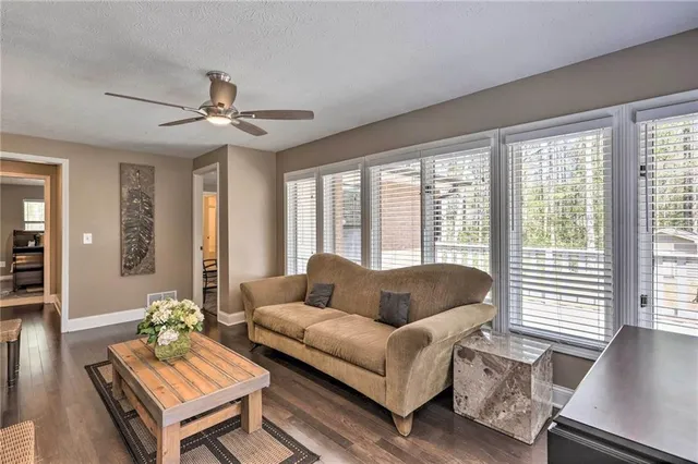 $5,500 | 6207 Moss Drive, Douglasville, GA 30135