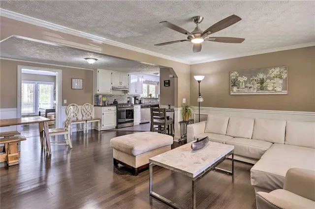 $5,500 | 6207 Moss Drive, Douglasville, GA 30135