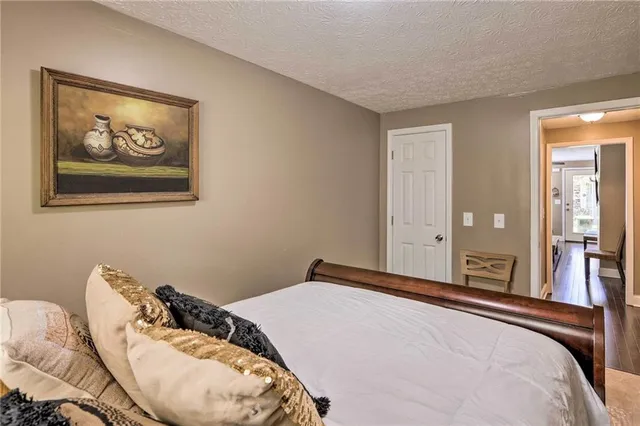 $5,500 | 6207 Moss Drive, Douglasville, GA 30135