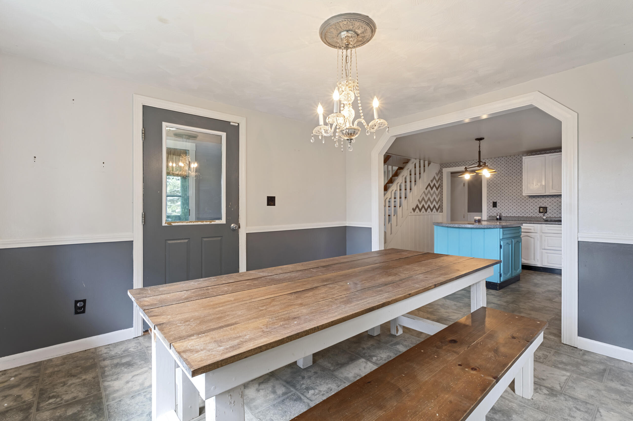 256 Belgrade Road Mount Vernon, ME 04352 - Photo 16 of 47 256_belgrade_rd-interior-04