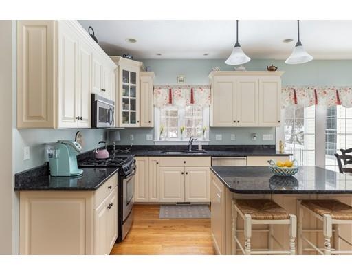 2 Applewood Road Norfolk, MA 02056 - Photo 7 of 30 Gallery Image 7