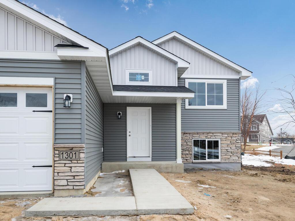 1301 Prairie Street Northwest Montgomery, MN 56069 - Photo 3 of 36