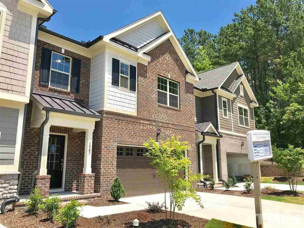 1907 Blue Jay Point Apex, NC 27502 - Photo 3 of 29 Photo #3