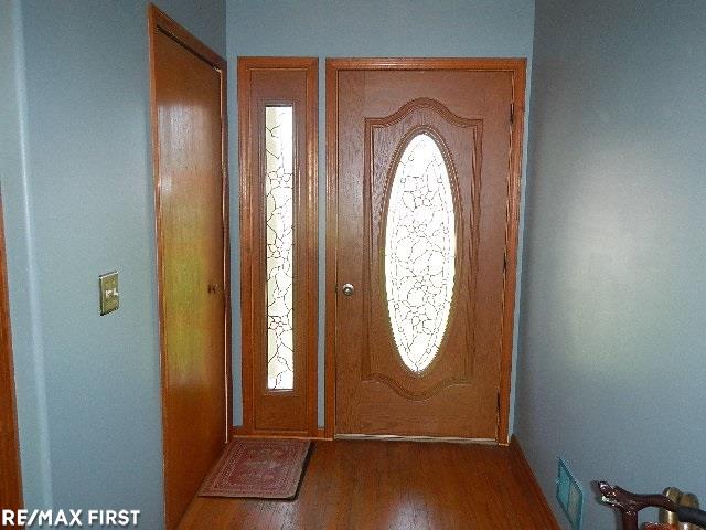 8510 Marsh Road Algonac, MI 48001 - Photo 10 of 32 31377548-9.JPG